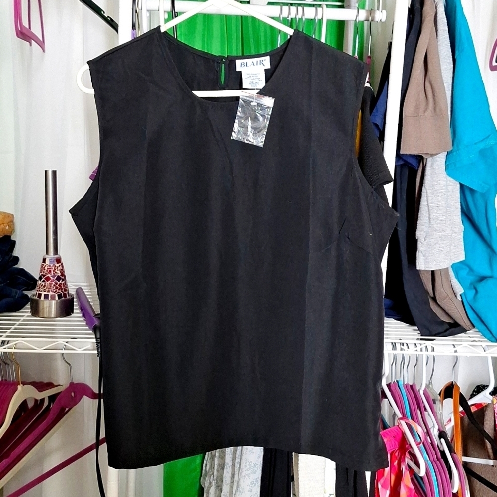 BLAIR SIZE LARGE BLACK BLOUSE